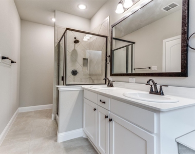 506 Weston Street - Photo Thumbnail 9