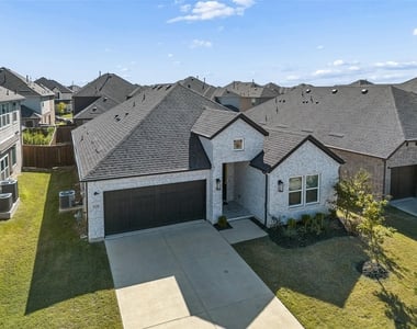 6228 White Creek Drive - Photo Thumbnail 7