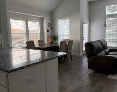 6228 White Creek Drive - Photo Thumbnail 11