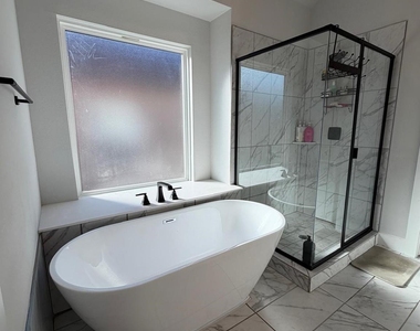6228 White Creek Drive - Photo Thumbnail 17