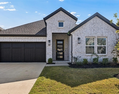 6228 White Creek Drive - Photo Thumbnail 1