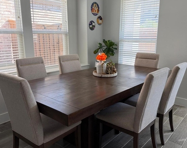 6228 White Creek Drive - Photo Thumbnail 8