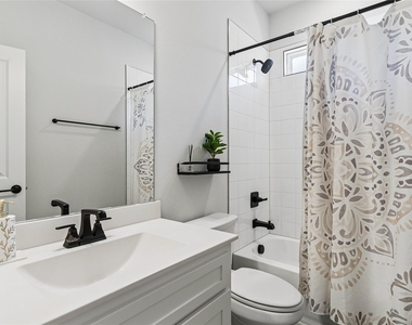 6228 White Creek Drive - Photo Thumbnail 16