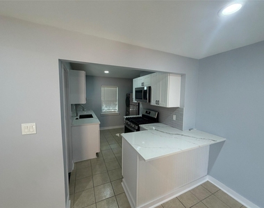 2320 Prichard Lane - Photo Thumbnail 13