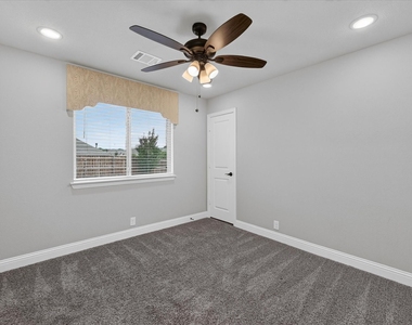 1941 Silverleaf Drive - Photo Thumbnail 20