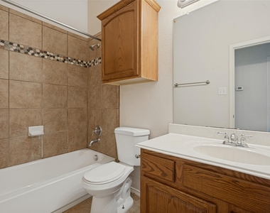 1021 Cherry Hill Lane - Photo Thumbnail 11