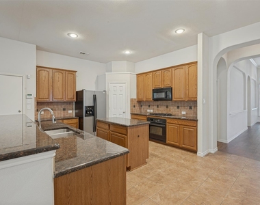 1021 Cherry Hill Lane - Photo Thumbnail 3