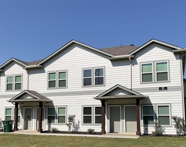 207 W Cloud Street - Photo Thumbnail 1