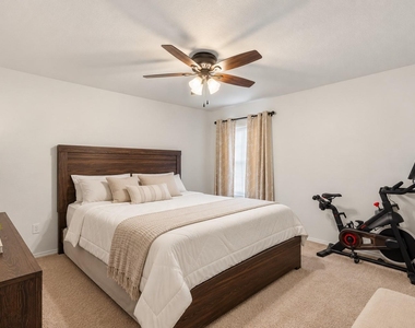 328 Falling Star Drive - Photo Thumbnail 8