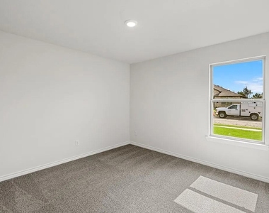 2067 Hearn Drive - Photo Thumbnail 21