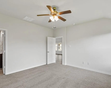 2067 Hearn Drive - Photo Thumbnail 25