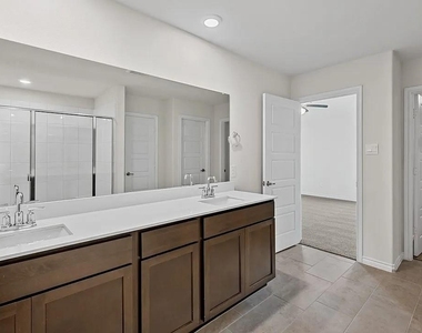 2067 Hearn Drive - Photo Thumbnail 29