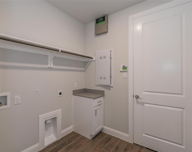 9549 Thorncrown Lane - Photo Thumbnail 10