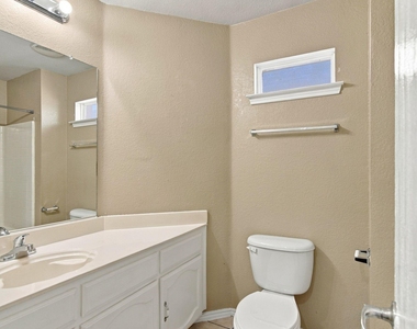 6425 Regina Drive - Photo Thumbnail 22