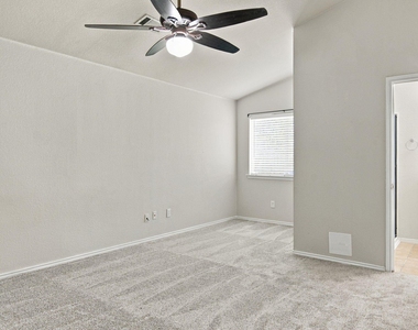 6425 Regina Drive - Photo Thumbnail 13