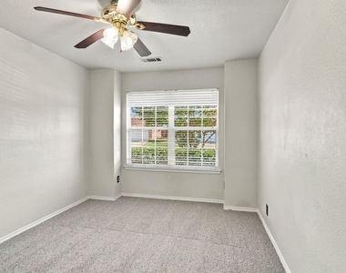 6425 Regina Drive - Photo Thumbnail 20