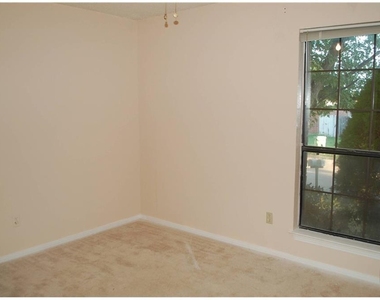1127 Rimcrest Drive - Photo Thumbnail 17