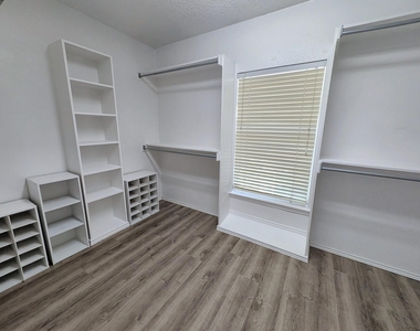6909 Cinnabar Drive - Photo Thumbnail 28