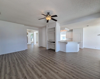 6909 Cinnabar Drive - Photo Thumbnail 14