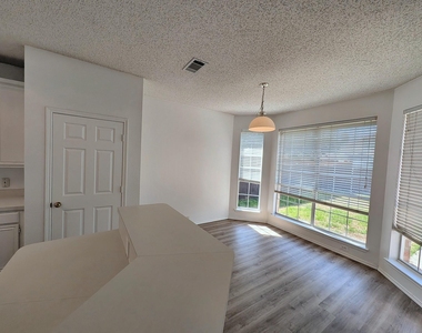 6909 Cinnabar Drive - Photo Thumbnail 20