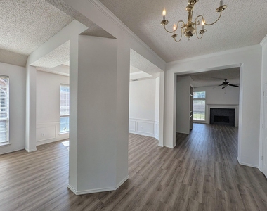 6909 Cinnabar Drive - Photo Thumbnail 9