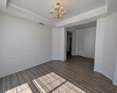 6909 Cinnabar Drive - Photo Thumbnail 7