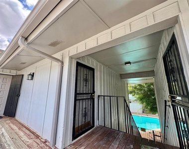 4347 Dickason Avenue - Photo Thumbnail 21