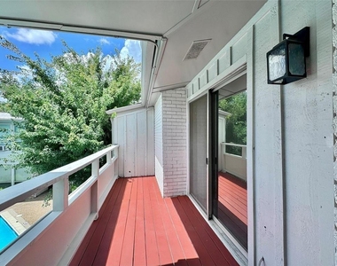 4347 Dickason Avenue - Photo Thumbnail 20