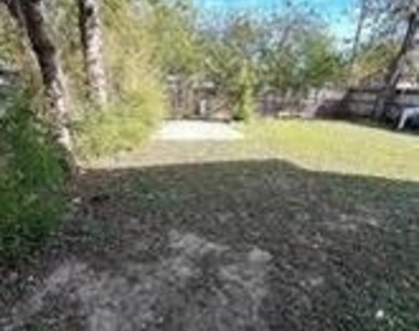 3110 N Harding Street - Photo Thumbnail 8