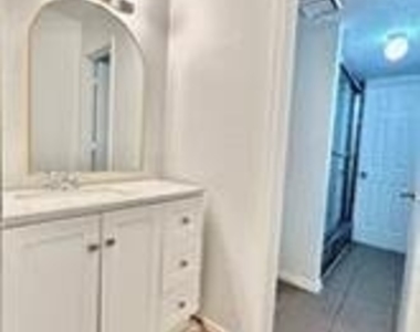 3110 N Harding Street - Photo Thumbnail 5