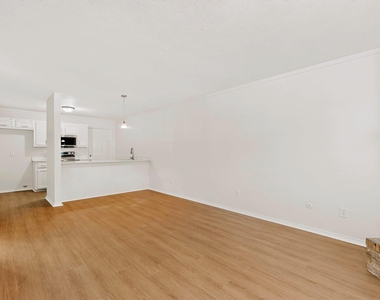 132 Graystone Place - Photo Thumbnail 11