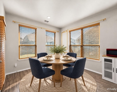 312 Crescent Avenue - Photo Thumbnail 5