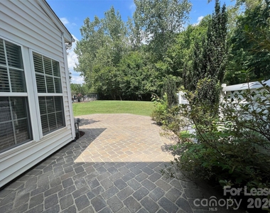 12821 James Blakeney Avenue - Photo Thumbnail 10