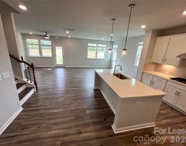 1402 Mossy Glade Road - Photo Thumbnail 2