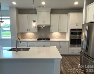 1402 Mossy Glade Road - Photo Thumbnail 5