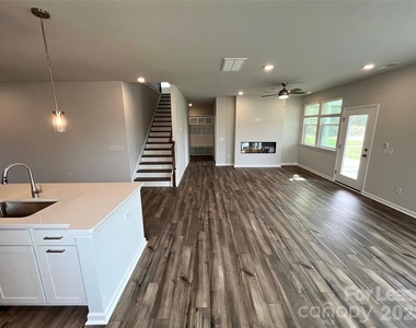 1402 Mossy Glade Road - Photo Thumbnail 7