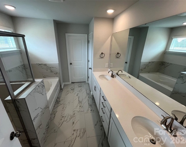 1402 Mossy Glade Road - Photo Thumbnail 11