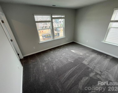 1402 Mossy Glade Road - Photo Thumbnail 18