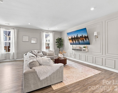 2595 Grantham Place Drive - Photo Thumbnail 9