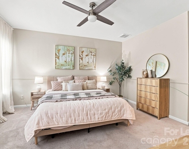 2595 Grantham Place Drive - Photo Thumbnail 16