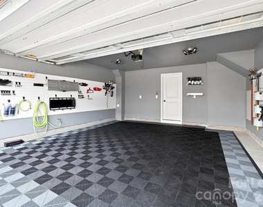 2595 Grantham Place Drive - Photo Thumbnail 27