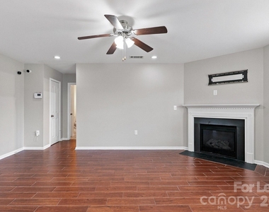 2204 Reid Pointe Avenue - Photo Thumbnail 14