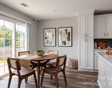 2204 Reid Pointe Avenue - Photo Thumbnail 19