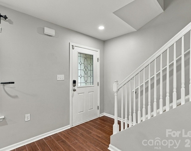 2204 Reid Pointe Avenue - Photo Thumbnail 7