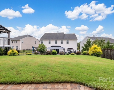 2204 Reid Pointe Avenue - Photo Thumbnail 41