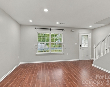 2204 Reid Pointe Avenue - Photo Thumbnail 9