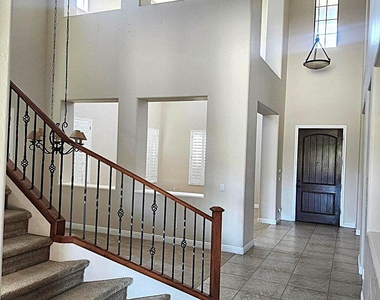 26787 N 90th Drive - Photo Thumbnail 3