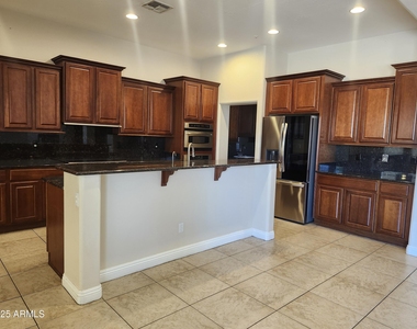 26787 N 90th Drive - Photo Thumbnail 12