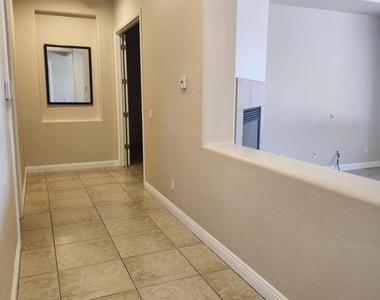 26787 N 90th Drive - Photo Thumbnail 21
