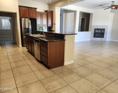 26787 N 90th Drive - Photo Thumbnail 14
